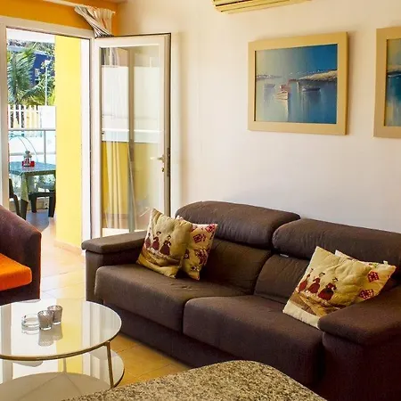 Apartment Golden Beach Met Pool *